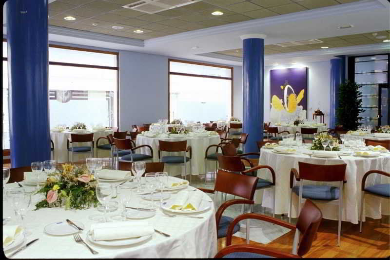 Hotel Puerto De Nieves 4*