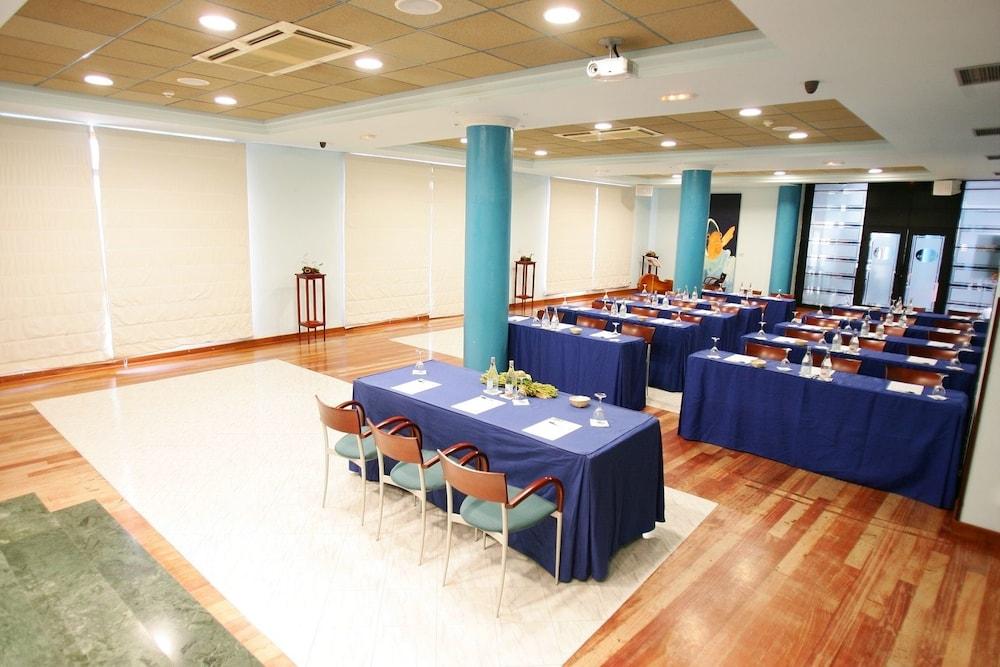Puerto De Nieves Hotel