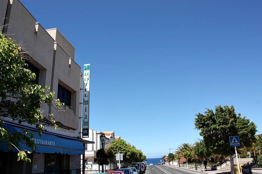 Hotel Puerto De Nieves