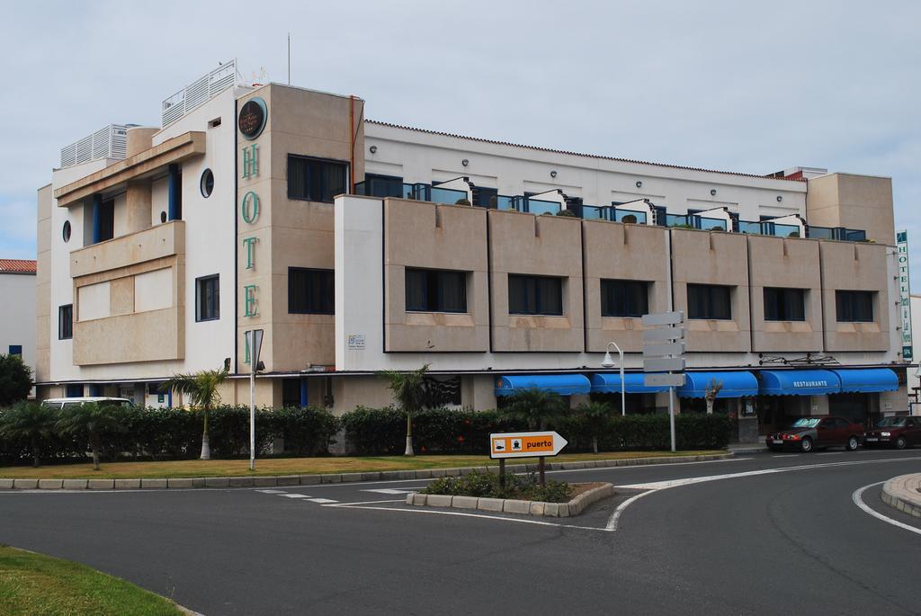 Hotel Puerto De Nieves