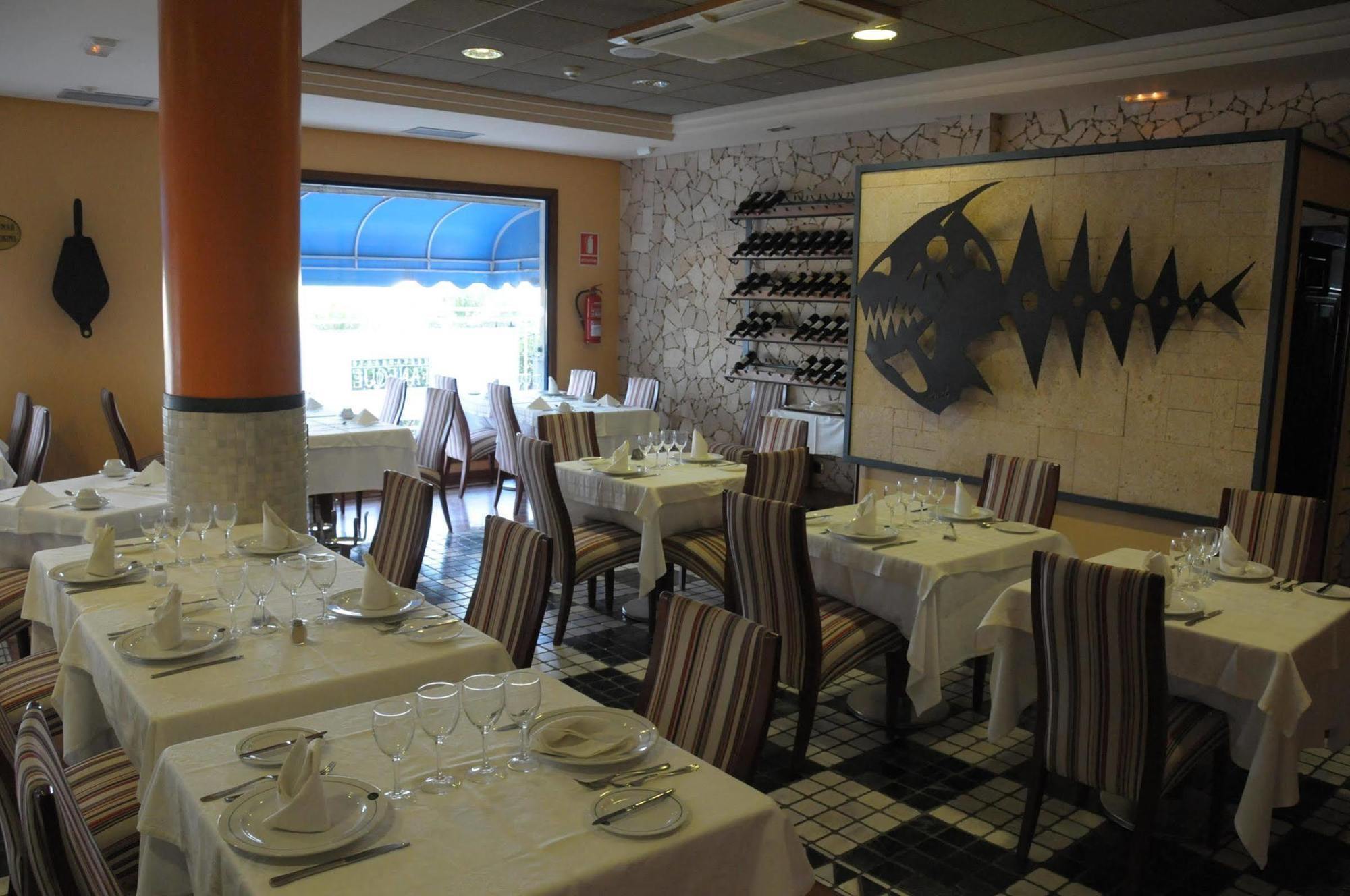 Puerto De Nieves Hotel 4*